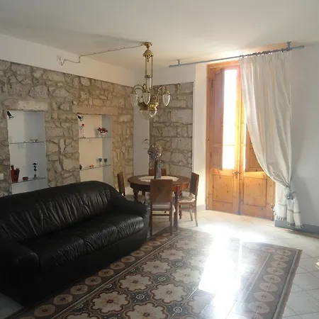 Lägenhet Casa Tonina Carloforte (Isola di San Pietro)